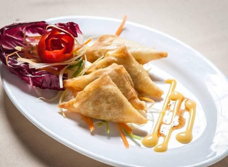 chicken samosa 768x562